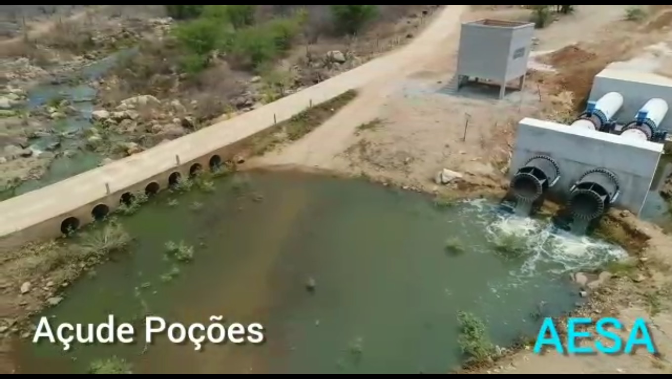 Transposição: Aesa registra passagem da água do rio São Francisco pelo açude Poções