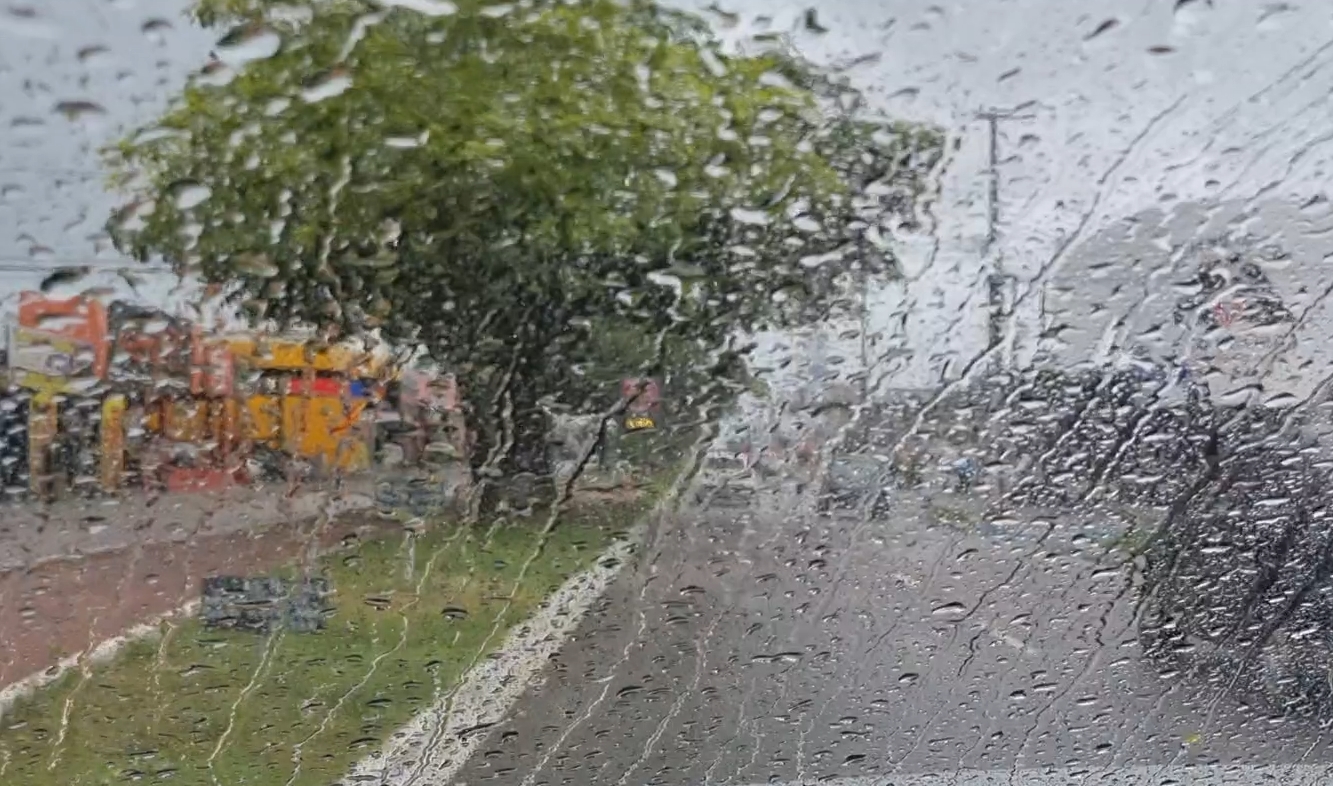 Aesa alerta para possibilidade de chuvas fortes no Litoral