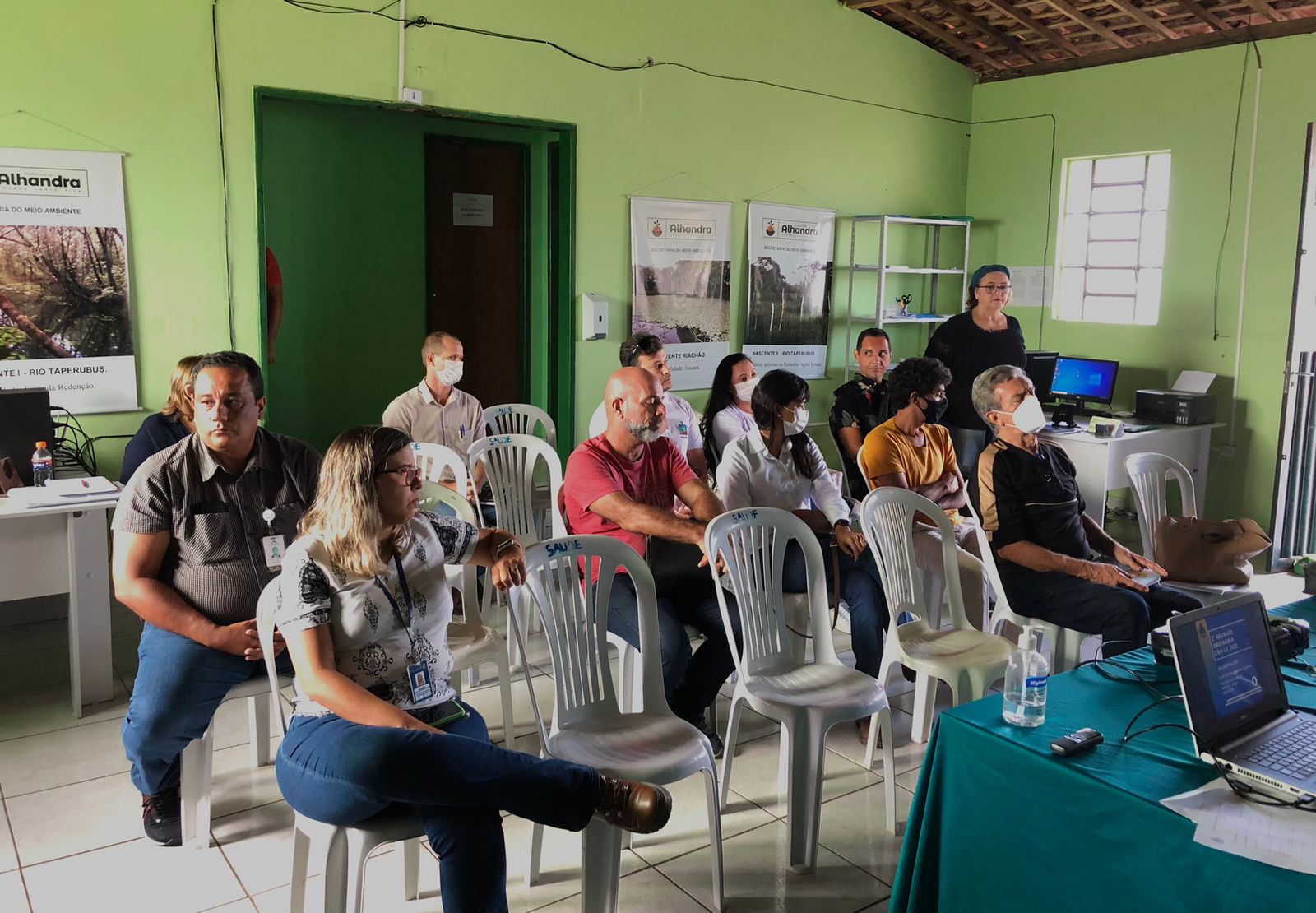 Governo do Estado apresenta elaboração dos planos das bacias litorâneas aos membros do Comitê do Litoral Sul