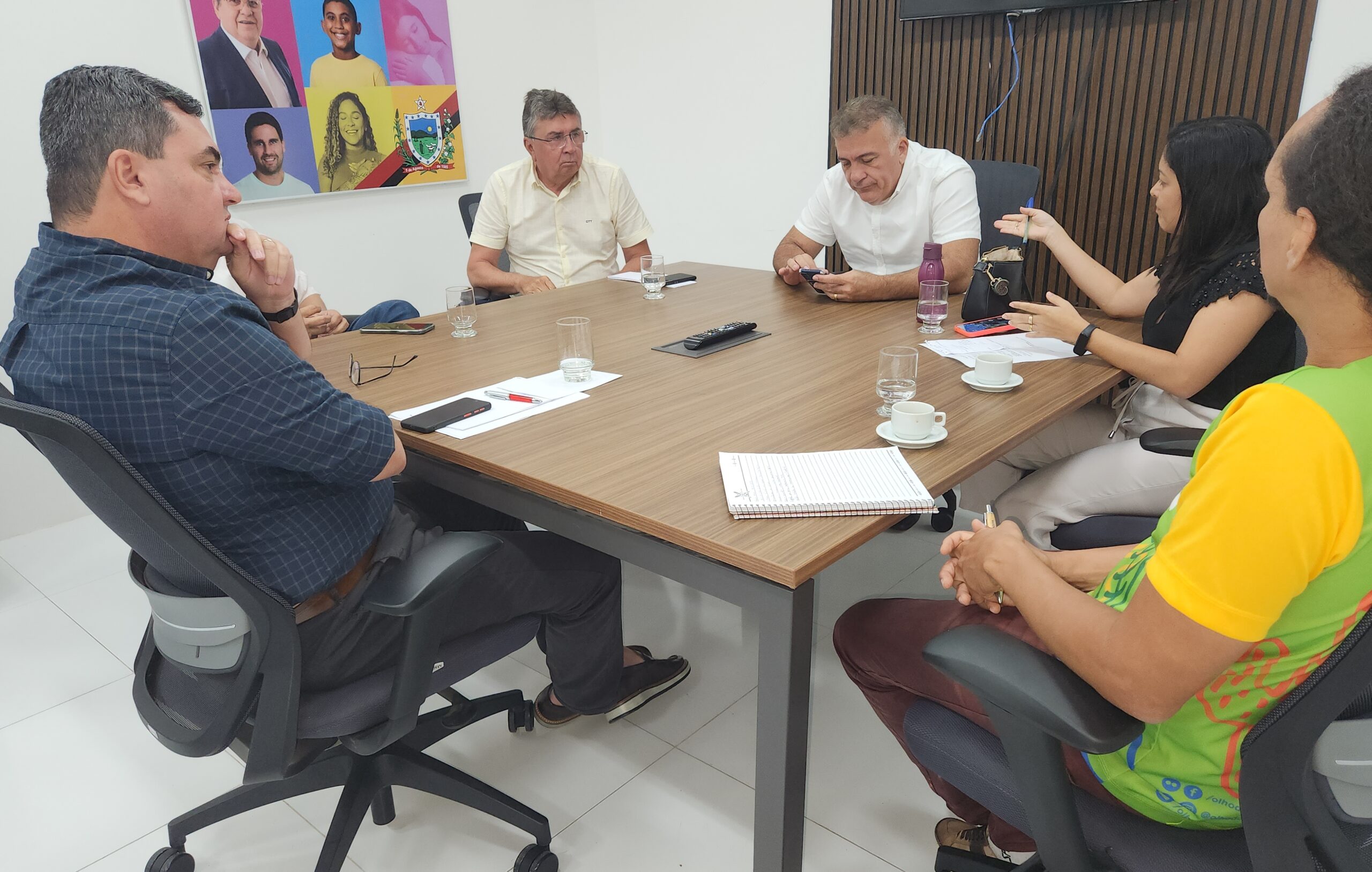 Diretores da Aesa recebem integrantes do Fórum Paraibano dos Comitês de Bacias Hidrográfica (FPCBH) na sede da Agência Estadual